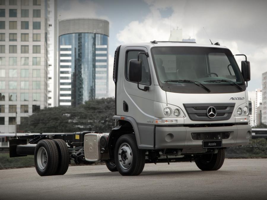  Mercedes-Benz Accelo 815 2011 года  (фото 1 из 9)